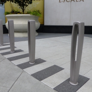 needle-bollard-2-e