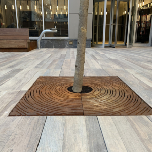 Spin 4' x 4' heel proof tree grate